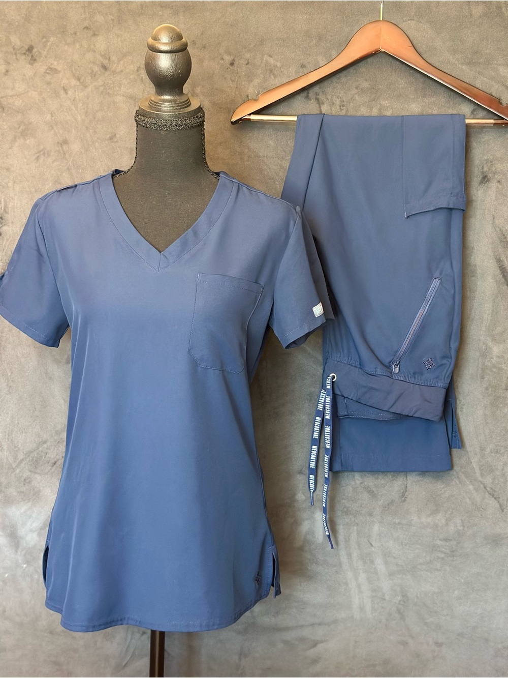 Med Couture Women's V-Neck Scrub Top and Pants in Navy Blue